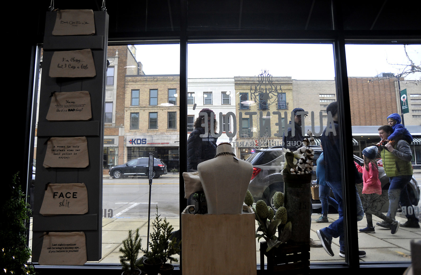 11302019-JT-Small_Business_Saturday-GSP